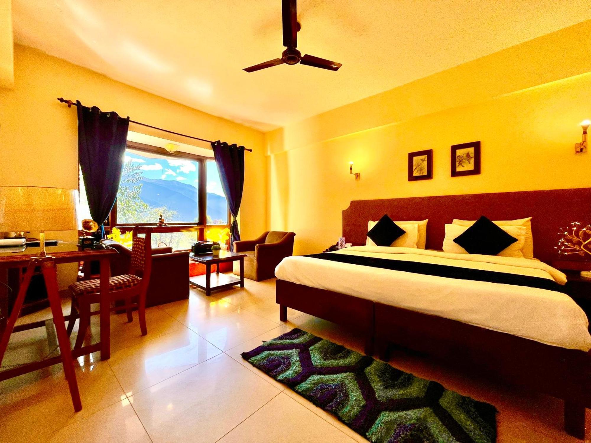 Sagar Resort !! Mountain View ! Luxury Stay ! Family Resort ! Private Parking ! Near Mall Road Manāli Dış mekan fotoğraf