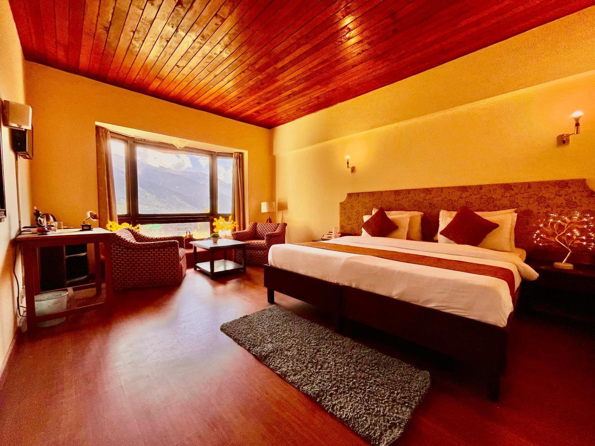 Sagar Resort !! Mountain View ! Luxury Stay ! Family Resort ! Private Parking ! Near Mall Road Manāli Dış mekan fotoğraf
