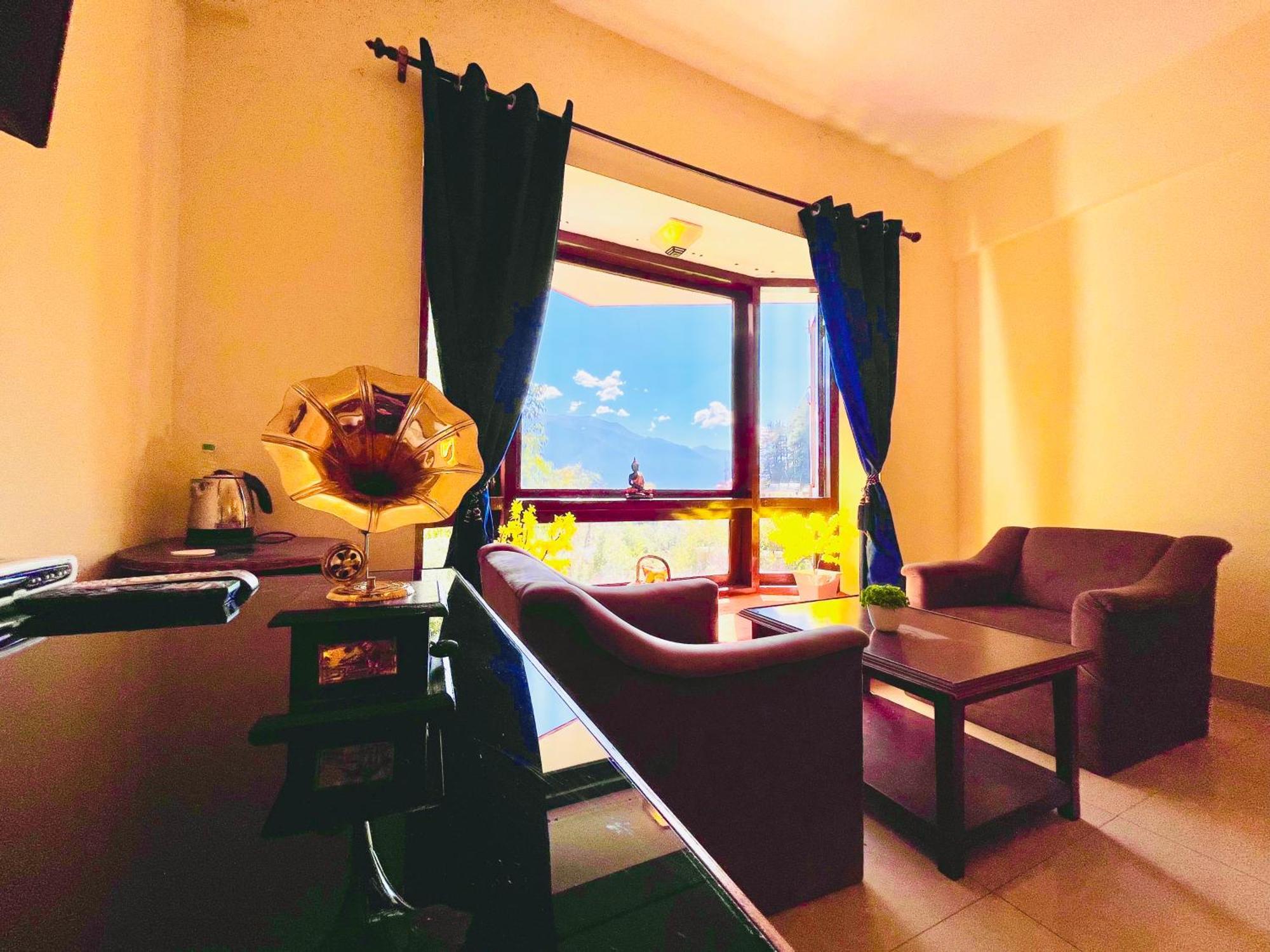 Sagar Resort !! Mountain View ! Luxury Stay ! Family Resort ! Private Parking ! Near Mall Road Manāli Dış mekan fotoğraf