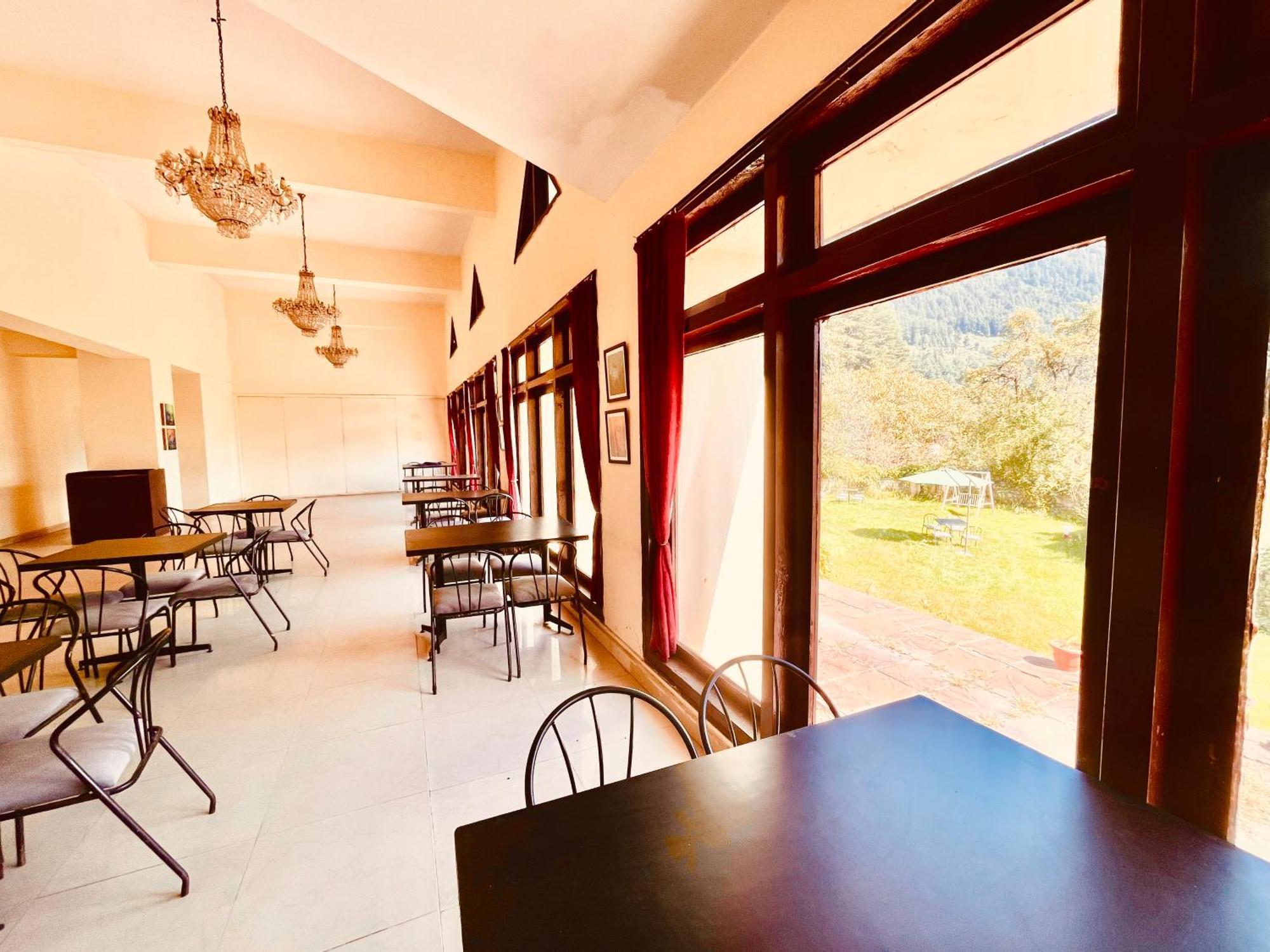 Sagar Resort !! Mountain View ! Luxury Stay ! Family Resort ! Private Parking ! Near Mall Road Manāli Dış mekan fotoğraf