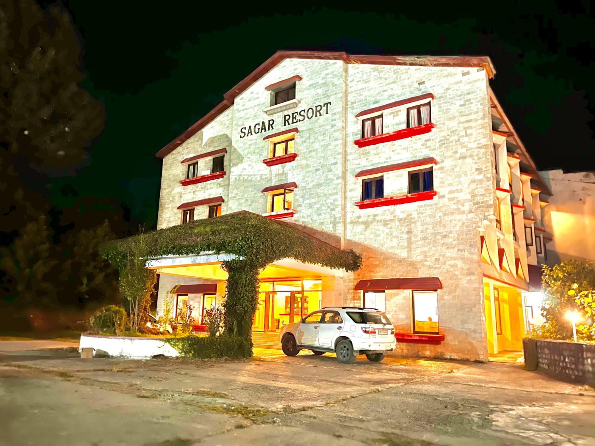 Sagar Resort !! Mountain View ! Luxury Stay ! Family Resort ! Private Parking ! Near Mall Road Manāli Dış mekan fotoğraf
